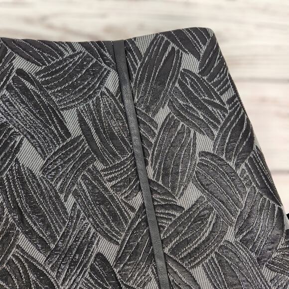 BCBG MaxAzria Women's Black Basket Weave Jacquard Mini Skirt A-line Size Medium - Picture 2 of 7